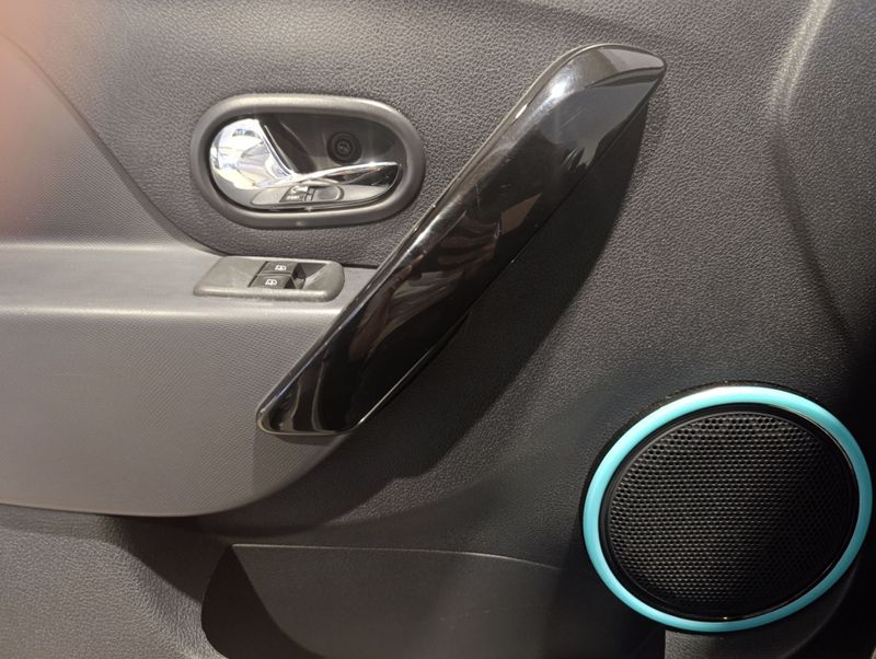 Renault Sandero Expression 1.0 12v 2018/2019 SIM VEÍCULOS PORTO ALEGRE / Carros no Vale