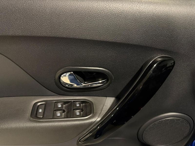 Renault Sandero Int 16cvt 2019/2020 SIM VEÍCULOS PORTO ALEGRE / Carros no Vale