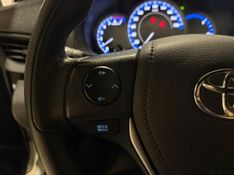 Toyota Yaris 1.3 16v Xl Live Multidrive 2021/2022 SIM VEÍCULOS PORTO ALEGRE / Carros no Vale