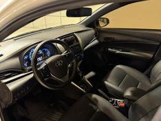 Toyota Yaris 1.3 16v Xl Live Multidrive 2021/2022 SIM VEÍCULOS PORTO ALEGRE / Carros no Vale
