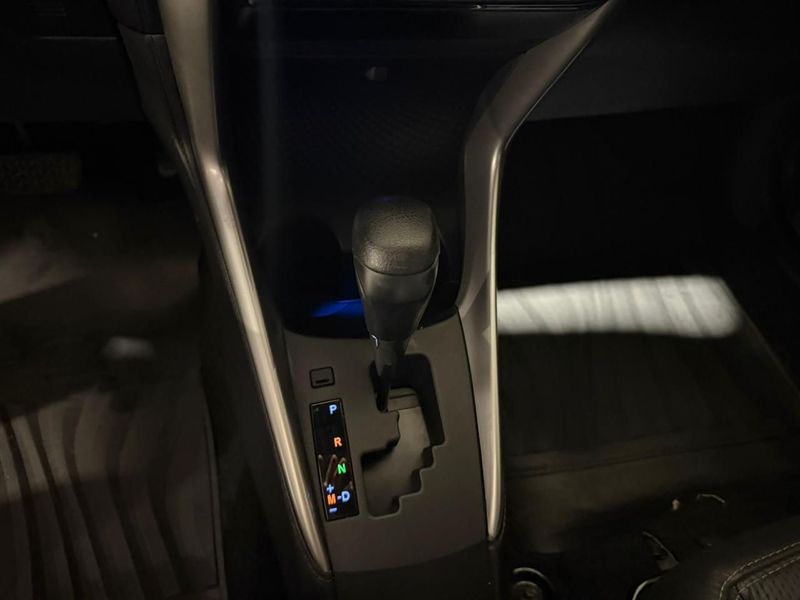 Toyota Yaris 1.3 16v Xl Live Multidrive 2021/2022 SIM VEÍCULOS PORTO ALEGRE / Carros no Vale