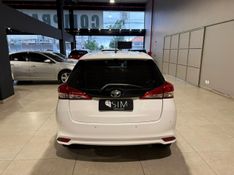 Toyota Yaris 1.3 16v Xl Live Multidrive 2021/2022 SIM VEÍCULOS PORTO ALEGRE / Carros no Vale