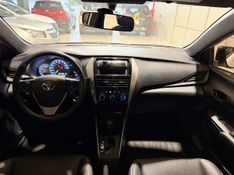 Toyota Yaris 1.3 16v Xl Live Multidrive 2021/2022 SIM VEÍCULOS PORTO ALEGRE / Carros no Vale