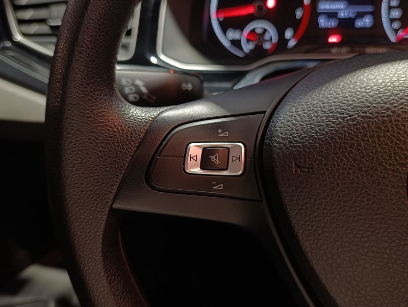 Volkswagen Polo Cl Ad 2019/2020 SIM VEÍCULOS PORTO ALEGRE / Carros no Vale