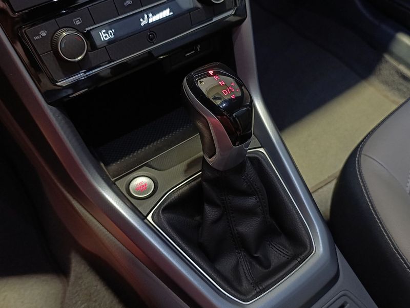 Volkswagen T-cross Comfortline 1.0 Tsi 2019/2020 SIM VEÍCULOS PORTO ALEGRE / Carros no Vale