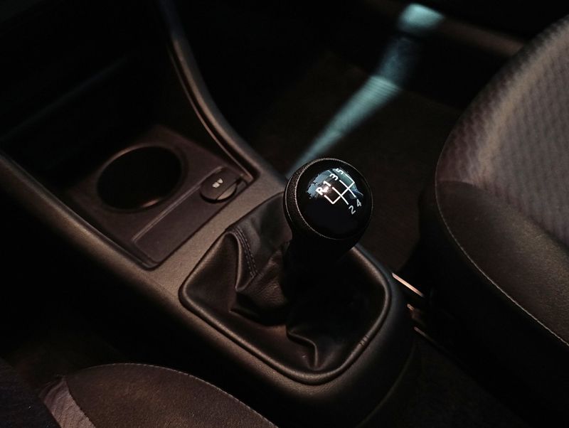 Volkswagen Up Move 1.0 Tsi Total 12v 2017/2018 SIM VEÍCULOS PORTO ALEGRE / Carros no Vale