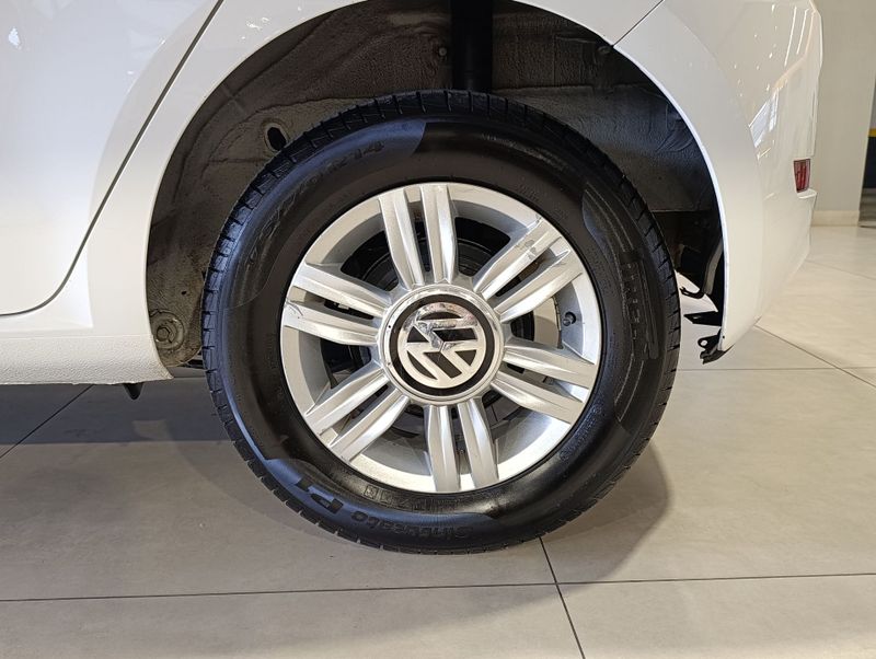 Volkswagen Up Move 1.0 Tsi Total 12v 2017/2018 SIM VEÍCULOS PORTO ALEGRE / Carros no Vale