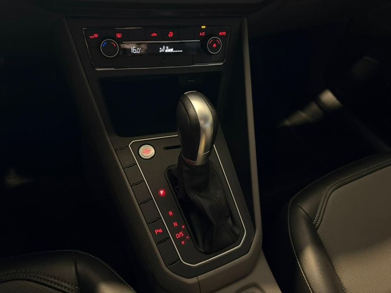 Volkswagen Virtus Highline 200 Tsi 1.0 12v 2021/2021 SIM VEÍCULOS PORTO ALEGRE / Carros no Vale