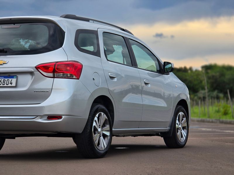 CHEVROLET SPIN PREMIER 1.8 8V Econo 2022/2023 AUTO NÍVEL VEÍCULOS SANTA CRUZ DO SUL / Carros no Vale
