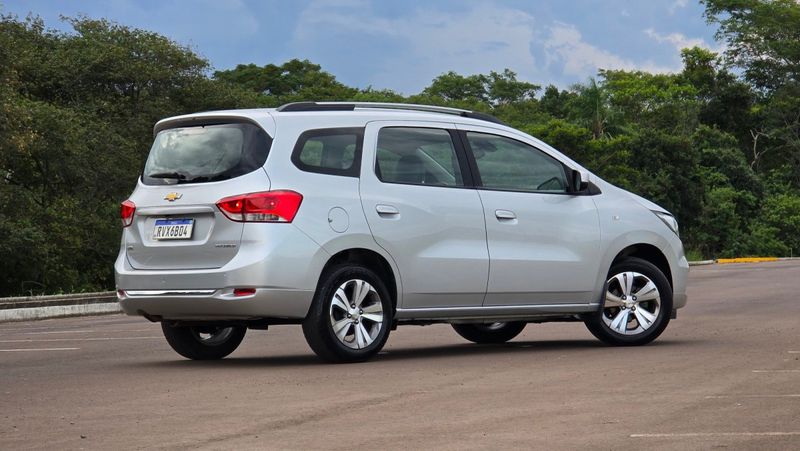 CHEVROLET SPIN PREMIER 1.8 8V Econo 2022/2023 AUTO NÍVEL VEÍCULOS SANTA CRUZ DO SUL / Carros no Vale