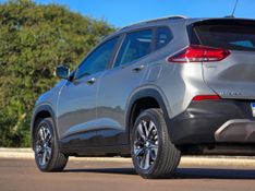 CHEVROLET TRACKER Premier 1.2 Turbo 12V 2023/2024 AUTO NÍVEL VEÍCULOS SANTA CRUZ DO SUL / Carros no Vale