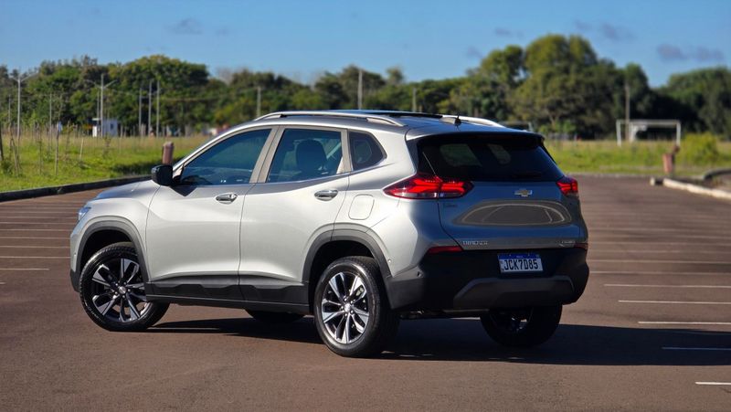 CHEVROLET TRACKER Premier 1.2 Turbo 12V 2023/2024 AUTO NÍVEL VEÍCULOS SANTA CRUZ DO SUL / Carros no Vale