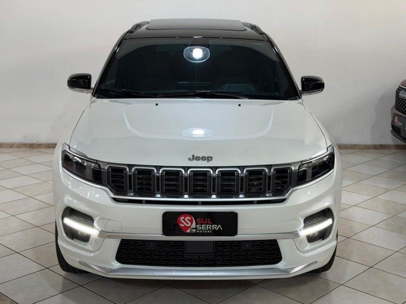 JEEP COMMANDER 2.0 OVERLAND HURRICANE 4X4 TURBO 2024/2025 SUL SERRA MOTORS CAXIAS DO SUL / Carros no Vale