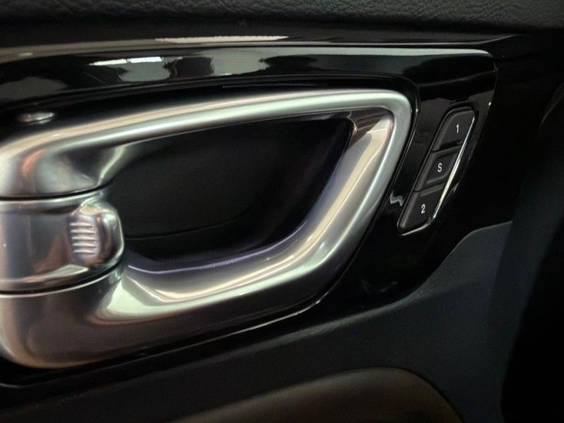 JEEP COMMANDER 2.0 OVERLAND HURRICANE 4X4 TURBO 2024/2025 SUL SERRA MOTORS CAXIAS DO SUL / Carros no Vale