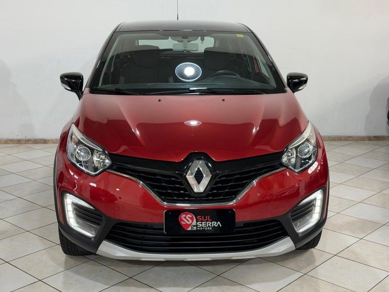 RENAULT CAPTUR 1.6 16V SCE ZEN 2017/2018 SUL SERRA MOTORS CAXIAS DO SUL / Carros no Vale