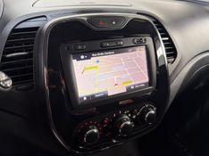 RENAULT CAPTUR 1.6 16V SCE ZEN 2017/2018 SUL SERRA MOTORS CAXIAS DO SUL / Carros no Vale