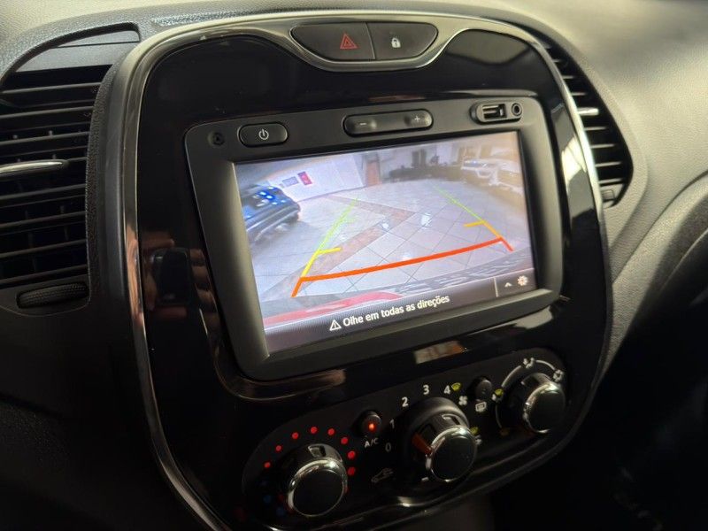 RENAULT CAPTUR 1.6 16V SCE ZEN 2017/2018 SUL SERRA MOTORS CAXIAS DO SUL / Carros no Vale