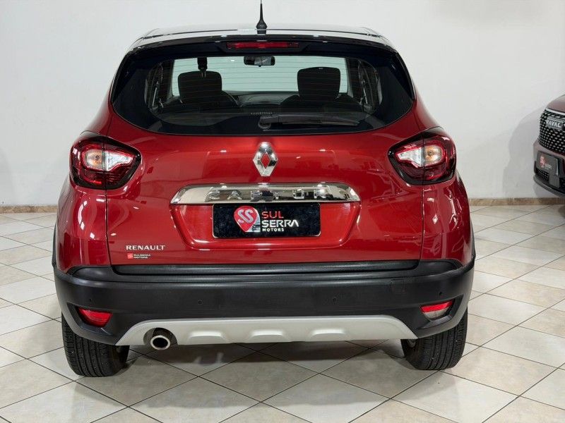 RENAULT CAPTUR 1.6 16V SCE ZEN 2017/2018 SUL SERRA MOTORS CAXIAS DO SUL / Carros no Vale
