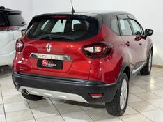 RENAULT CAPTUR 1.6 16V SCE ZEN 2017/2018 SUL SERRA MOTORS CAXIAS DO SUL / Carros no Vale