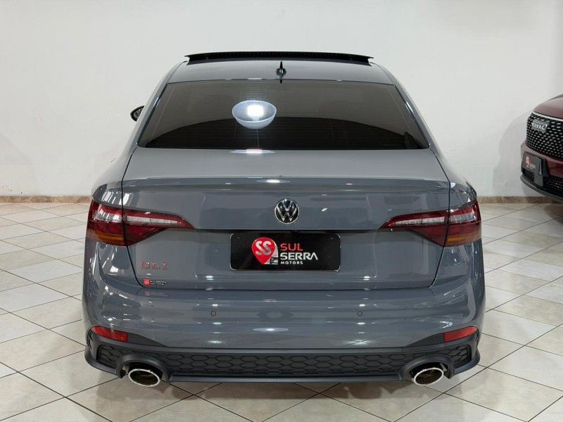 VOLKSWAGEN JETTA 2.0 16V TSI GLI 350 2024/2024 SUL SERRA MOTORS CAXIAS DO SUL / Carros no Vale