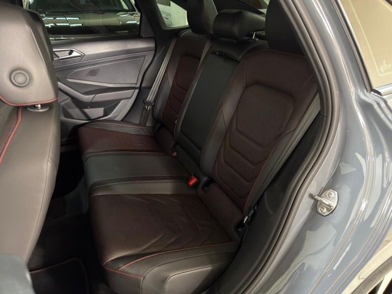 VOLKSWAGEN JETTA 2.0 16V TSI GLI 350 2024/2024 SUL SERRA MOTORS CAXIAS DO SUL / Carros no Vale