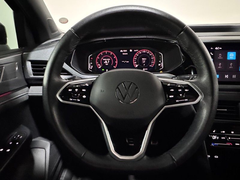 VOLKSWAGEN TAOS 1.4 16V HIGHLINE TSI 2023/2023 SUL SERRA MOTORS CAXIAS DO SUL / Carros no Vale