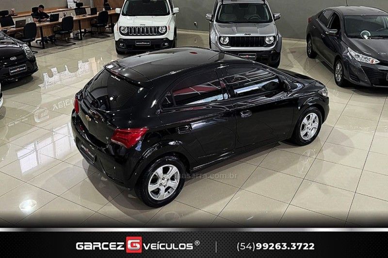 CHEVROLET ONIX 1.4 MPFI LT 8V 2019/2019 GARCEZ VEÍCULOS BENTO GONÇALVES / Carros no Vale