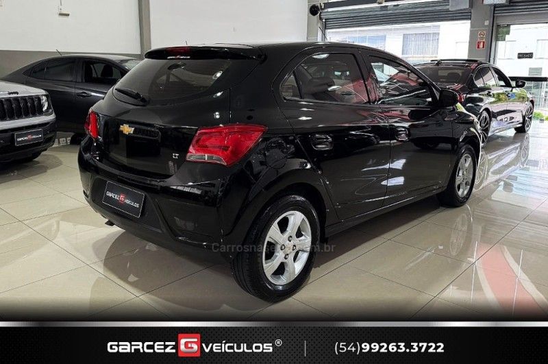 CHEVROLET ONIX 1.4 MPFI LT 8V 2019/2019 GARCEZ VEÍCULOS BENTO GONÇALVES / Carros no Vale