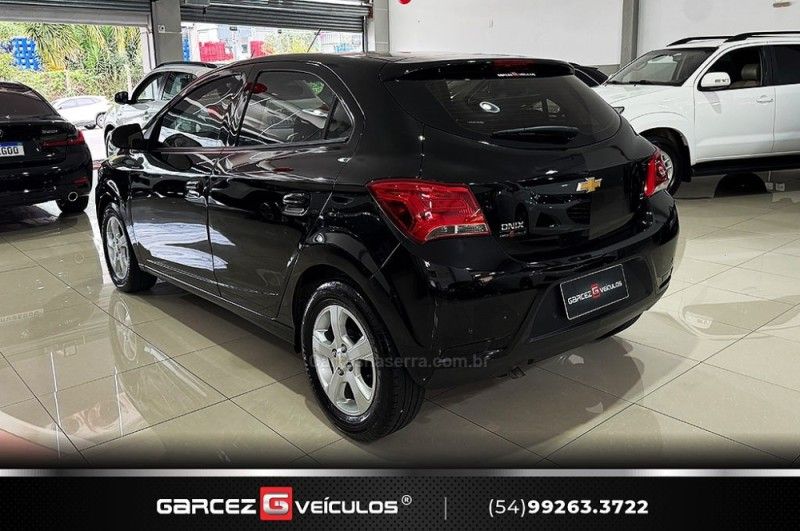 CHEVROLET ONIX 1.4 MPFI LT 8V 2019/2019 GARCEZ VEÍCULOS BENTO GONÇALVES / Carros no Vale