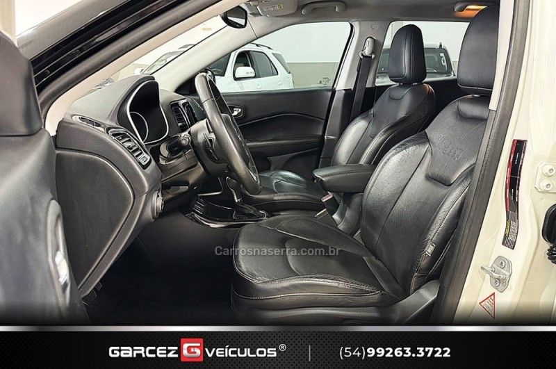 JEEP COMPASS 2.0 16V LIMITED 2017/2018 GARCEZ VEÍCULOS BENTO GONÇALVES / Carros no Vale