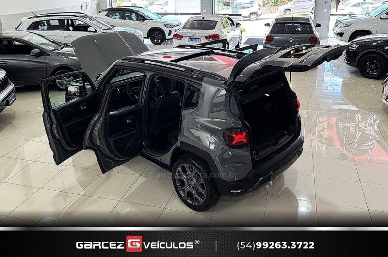 JEEP RENEGADE 1.3 S T270 16V TURBO 4×4 2022/2023 GARCEZ VEÍCULOS BENTO GONÇALVES / Carros no Vale