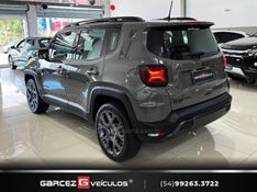 JEEP RENEGADE 1.3 S T270 16V TURBO 4×4 2022/2023 GARCEZ VEÍCULOS BENTO GONÇALVES / Carros no Vale