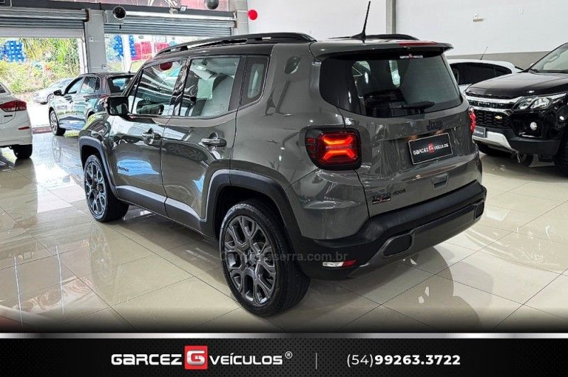 JEEP RENEGADE 1.3 S T270 16V TURBO 4×4 2022/2023 GARCEZ VEÍCULOS BENTO GONÇALVES / Carros no Vale