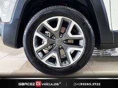 JEEP RENEGADE 2.0 16V TURBO LONGITUDE 4X4 2020/2020 GARCEZ VEÍCULOS BENTO GONÇALVES / Carros no Vale