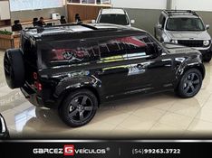 LAND ROVER DEFENDER 3.0 D300 TURBO MHEV 110 X-DYNAMIC HSE AWD 2022/2023 GARCEZ VEÍCULOS BENTO GONÇALVES / Carros no Vale