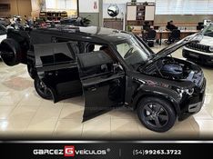 LAND ROVER DEFENDER 3.0 D300 TURBO MHEV 110 X-DYNAMIC HSE AWD 2022/2023 GARCEZ VEÍCULOS BENTO GONÇALVES / Carros no Vale