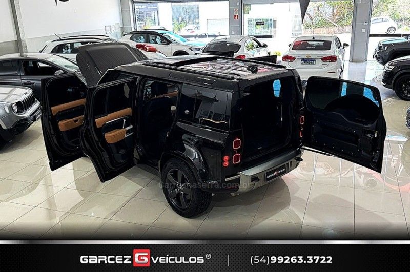 LAND ROVER DEFENDER 3.0 D300 TURBO MHEV 110 X-DYNAMIC HSE AWD 2022/2023 GARCEZ VEÍCULOS BENTO GONÇALVES / Carros no Vale LAND ROVER DEFENDER 3.0 D300 TURBO MHEV 110 X-DYNAMIC HSE AWD 2022/2023 GARCEZ VEÍCULOS BENTO GONÇALVES / Carros no Vale