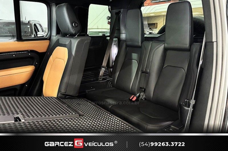 LAND ROVER DEFENDER 3.0 D300 TURBO MHEV 110 X-DYNAMIC HSE AWD 2022/2023 GARCEZ VEÍCULOS BENTO GONÇALVES / Carros no Vale LAND ROVER DEFENDER 3.0 D300 TURBO MHEV 110 X-DYNAMIC HSE AWD 2022/2023 GARCEZ VEÍCULOS BENTO GONÇALVES / Carros no Vale