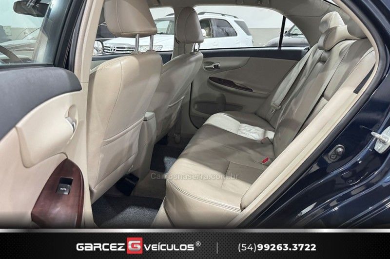 TOYOTA COROLLA 2.0 ALTIS 16V 2011/2012 GARCEZ VEÍCULOS BENTO GONÇALVES / Carros no Vale