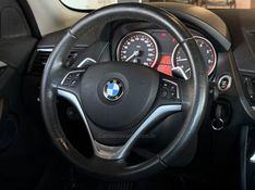 BMW X1 2.0 16V TURBO ACTIVEFLEX SDRIVE20I 2015/2015 GRIFFCAR MULTIMARCAS DOIS IRMÃOS / Carros no Vale