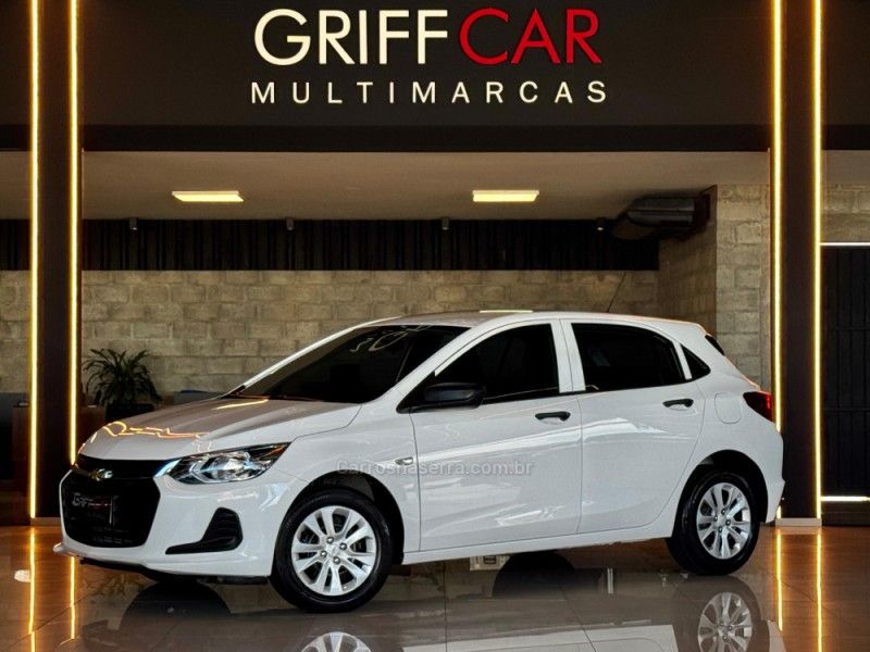 CHEVROLET ONIX 1.0 HATCH TURBO 12V 2022/2022 GRIFFCAR MULTIMARCAS DOIS IRMÃOS / Carros no Vale