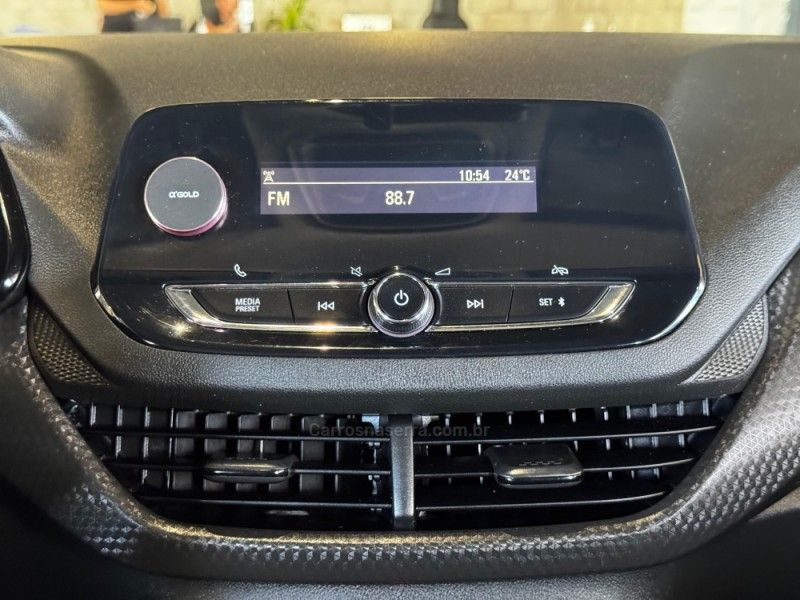 CHEVROLET ONIX 1.0 HATCH TURBO 12V 2022/2022 GRIFFCAR MULTIMARCAS DOIS IRMÃOS / Carros no Vale