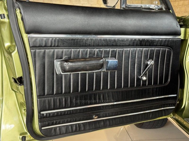 DODGE DART 5.2 V8 1971/1971 GRIFFCAR MULTIMARCAS DOIS IRMÃOS / Carros no Vale