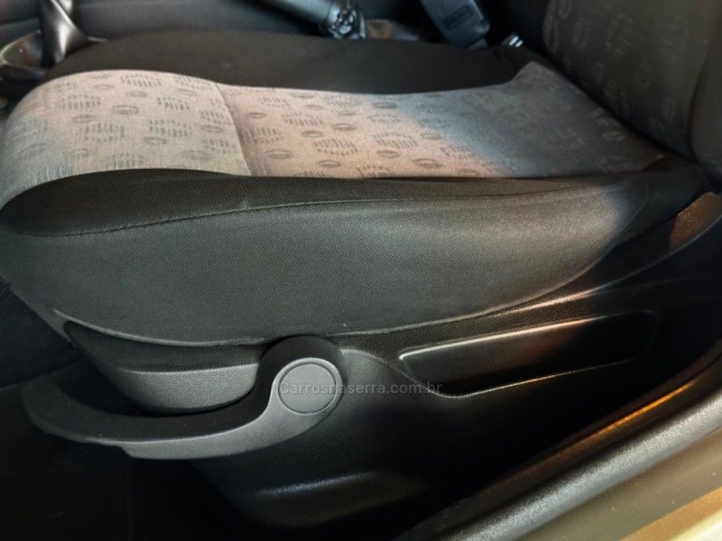 FORD FIESTA 1.0 MPI HATCH 8V 2011/2011 GRIFFCAR MULTIMARCAS DOIS IRMÃOS / Carros no Vale