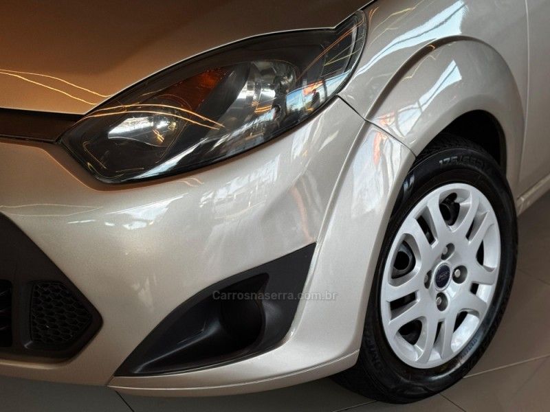 FORD FIESTA 1.0 MPI HATCH 8V 2011/2011 GRIFFCAR MULTIMARCAS DOIS IRMÃOS / Carros no Vale
