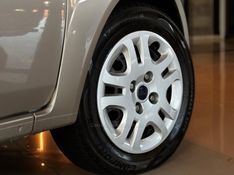 FORD FIESTA 1.0 MPI HATCH 8V 2011/2011 GRIFFCAR MULTIMARCAS DOIS IRMÃOS / Carros no Vale