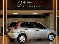 FORD FIESTA 1.0 MPI HATCH 8V 2011/2011 GRIFFCAR MULTIMARCAS DOIS IRMÃOS / Carros no Vale