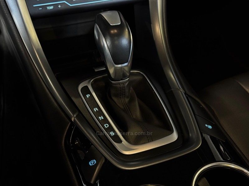 FORD FUSION 2.0 TITANIUM AWD 16V 2013/2014 GRIFFCAR MULTIMARCAS DOIS IRMÃOS / Carros no Vale