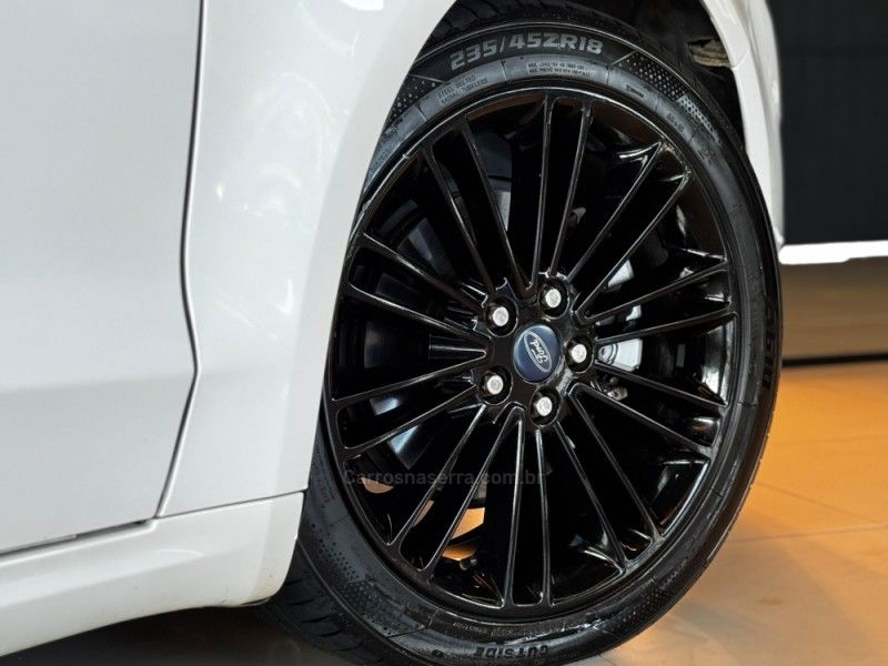 FORD FUSION 2.0 TITANIUM AWD 16V 2013/2014 GRIFFCAR MULTIMARCAS DOIS IRMÃOS / Carros no Vale