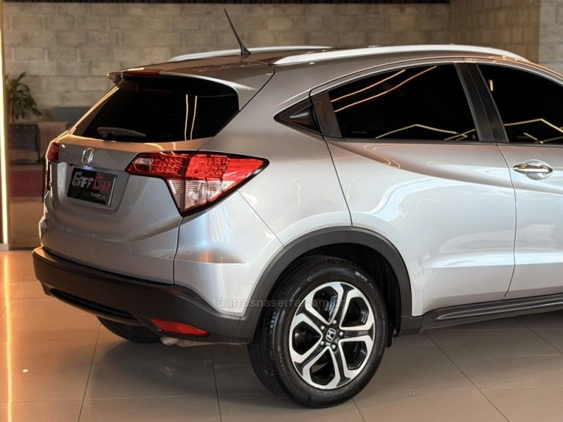HONDA HR-V 1.8 16V EXL 2016/2016 GRIFFCAR MULTIMARCAS DOIS IRMÃOS / Carros no Vale
